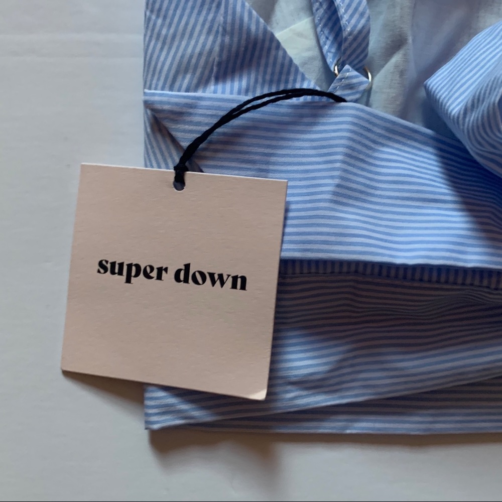 Superdown Crop Top - Picture 6 of 7